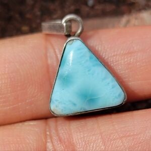 Vintage 925 sterling silver larimar trillion cut triangular necklace pendant